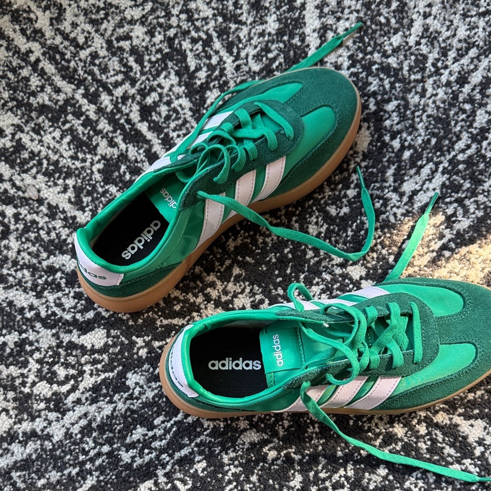 💜💚NWOB Adidas Green and Lavender Athletic Shoes - Picture 2 of 6